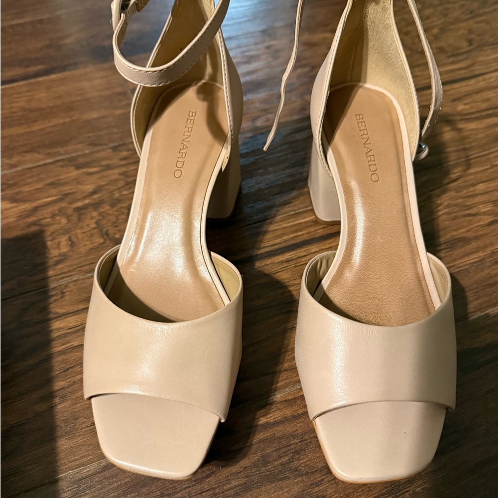 NEW ! Bernardo Raleigh Blush Antique Calf 8.5